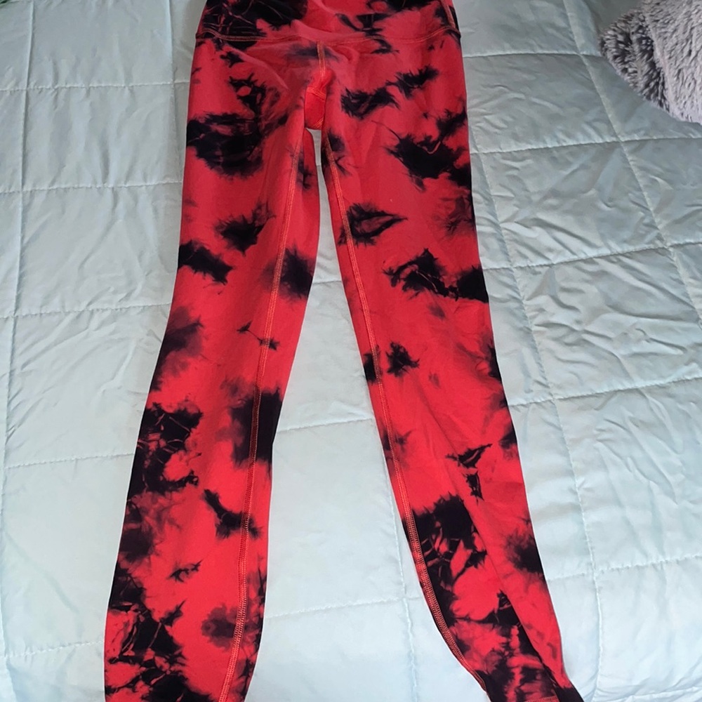 Lululemon wunder under